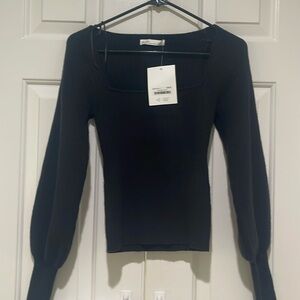 NWT Oak and fort black square neck sweater.